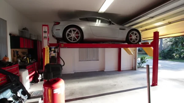 Can a Car lift fit in a 10-foot ceiling