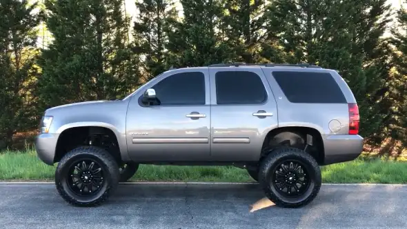 Does the Size of Lift Kits Affect Chevy Tahoe Performance