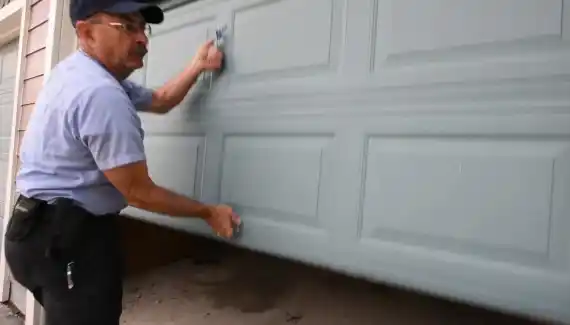 Safety Tips When Manually Opening Your Garage Door