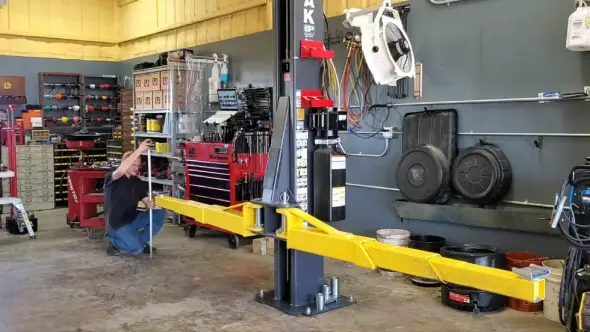 What Safety Checks Should Be Performed Before Using A Two-Post Car Lift