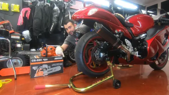 How Much Weight Can Frame Sliders Support When Lifting a Motorcycle