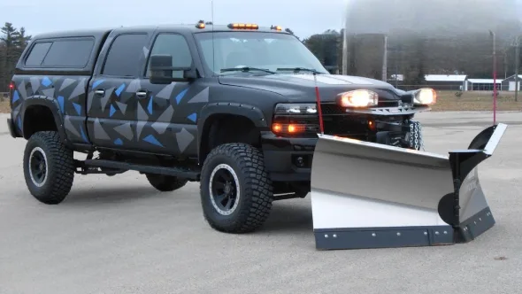 What Size Truck is Best for Snow Plowing With a Lift Kit 