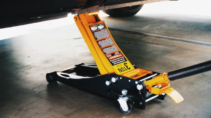 How Much Weight Can A Car Jack Lift Detailed Guide